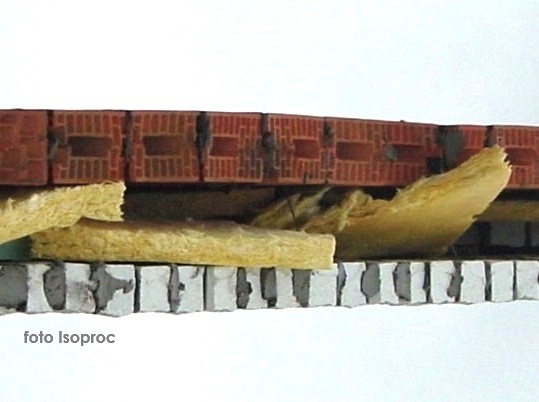 Slechte spouwisolatie Isoproc2
